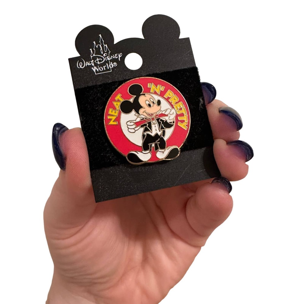Vintage Mickey "Neat 'n' Pretty" Disney World Pin NEW